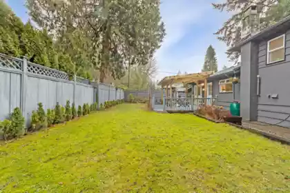Outdoor Deck Photo of 3020 Thorncliffe Drive, North Vancouver, BC