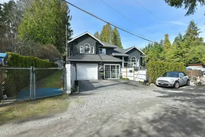 5457 Burley Place, Sechelt, BC, Sechelt — Single Family Residence for sale