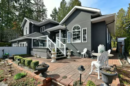5457 Burley Place, Sechelt, BC, Sechelt — Single Family Residence for sale