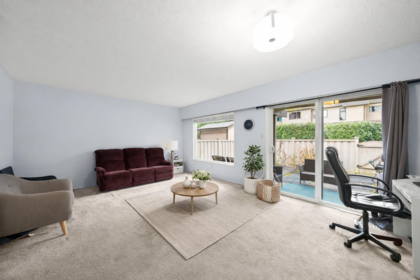 Front exterior of 14 3046 Coast Meridian Road, Port Coquitlam, BC