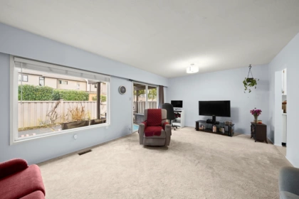 14 3046 Coast Meridian Road, Port Coquitlam, BC