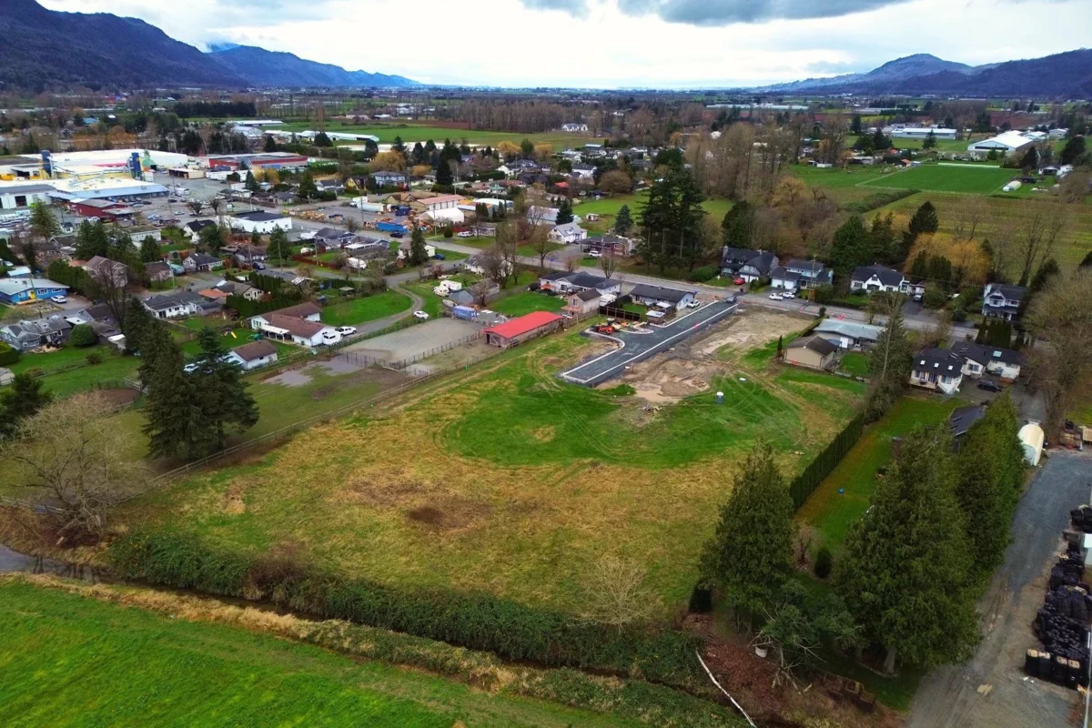 Family Room Photo of 3 4520 No 3 Road, Yarrow, BC