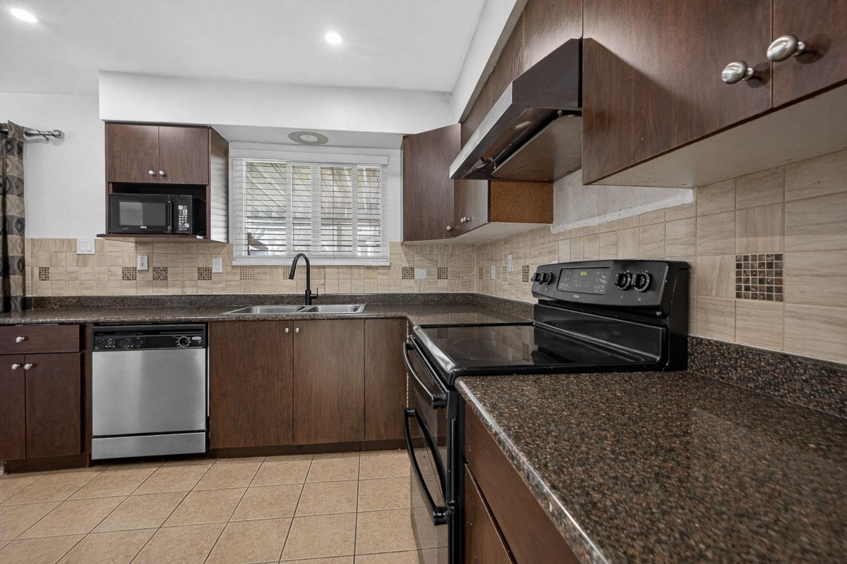 Bedroom 2 Photo of 12959 Carluke Crescent, Surrey, BC
