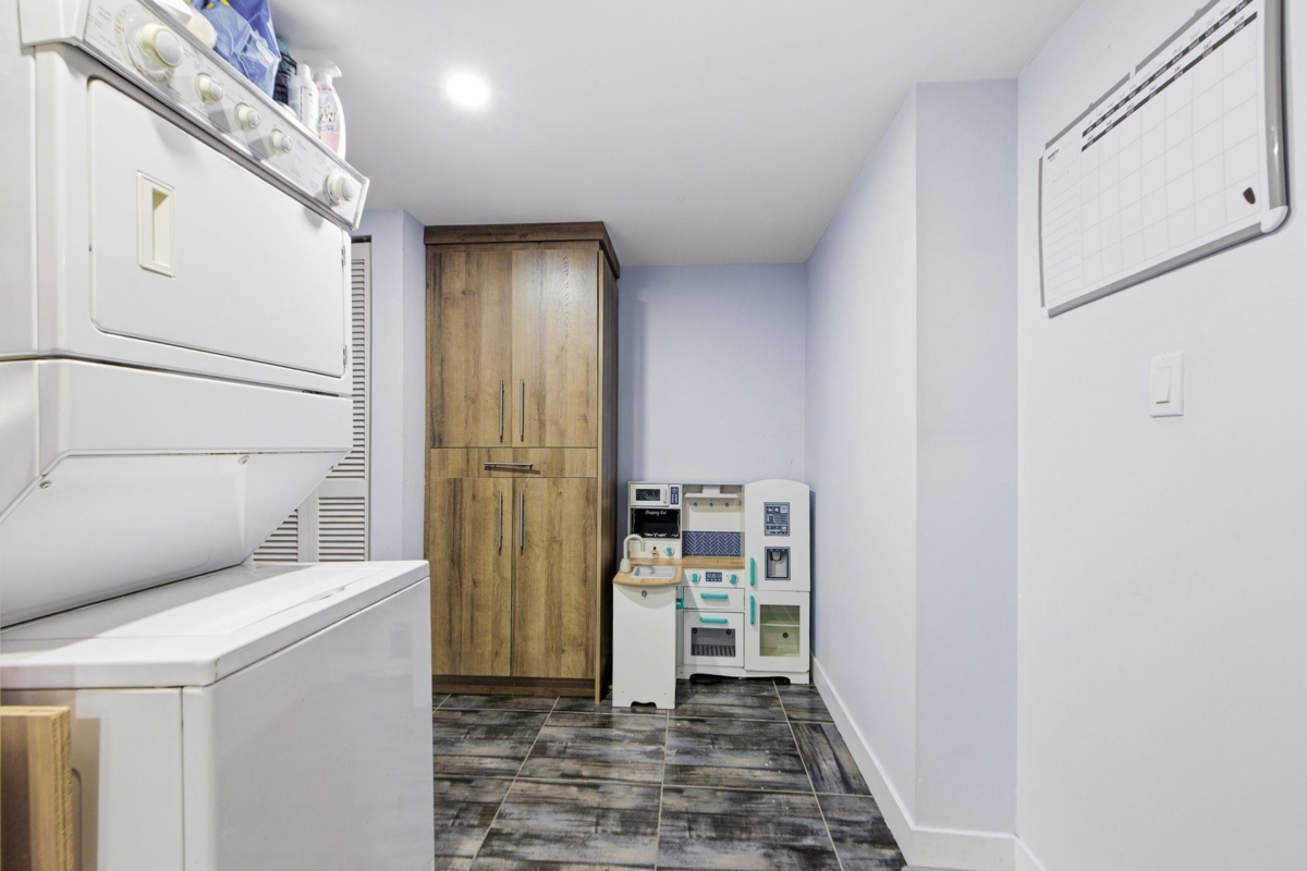 Garden / Landscaping Photo of 12959 Carluke Crescent, Surrey, BC