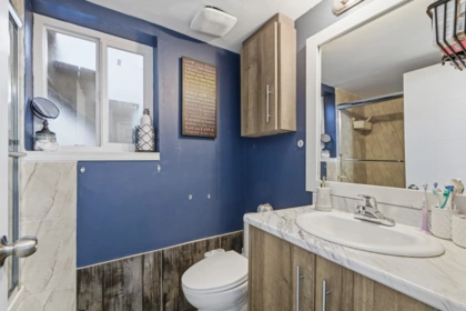 Hot Tub / Spa Photo of 12959 Carluke Crescent, Surrey, BC