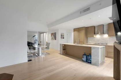 Loft / Bonus Room Photo of 804 1500 Martin Street, White Rock, BC