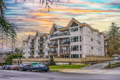 205 11595 Fraser Street, Maple Ridge, BC, East Central — 2 bed apartment/condo for sale