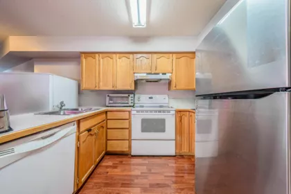 Kitchen Photo of 205 11595 Fraser Street, Maple Ridge, BC