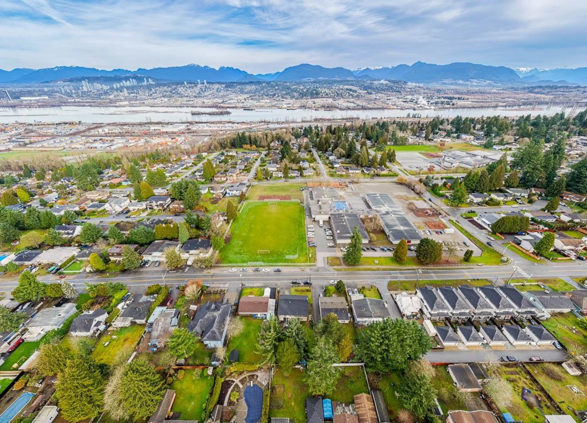 Community Amenities Photo (Clubhouse) of 13728 112 Avenue, Surrey, BC