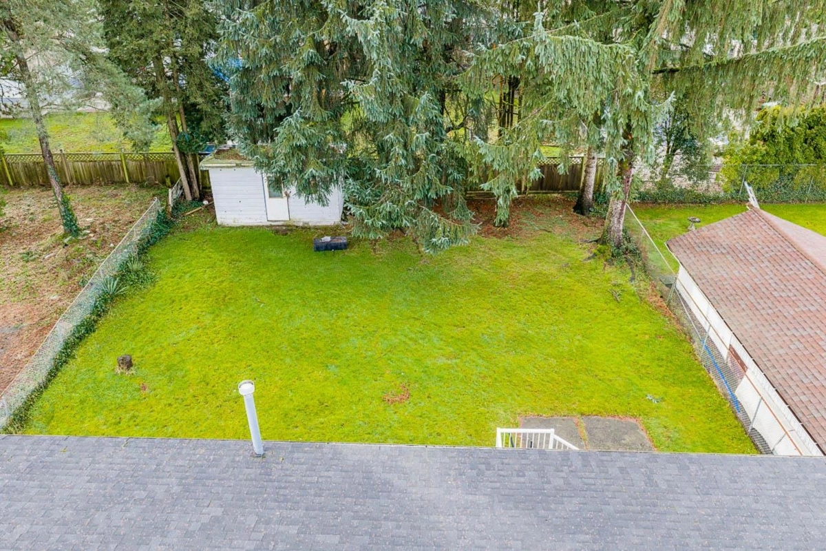 Garden / Landscaping Photo of 13728 112 Avenue, Surrey, BC