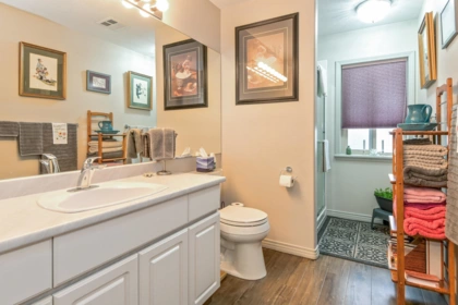 Primary Bathroom Photo of 21 3555 Blue Jay Street, Abbotsford, BC