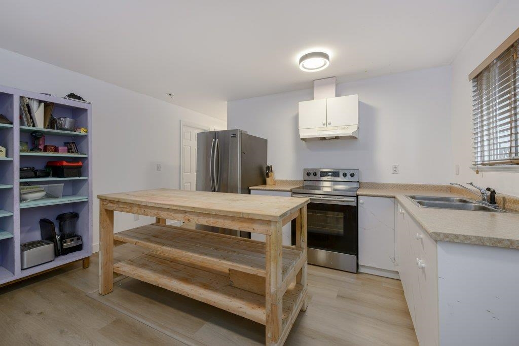 Backyard Photo of 1598 Manning Avenue, Port Coquitlam, BC