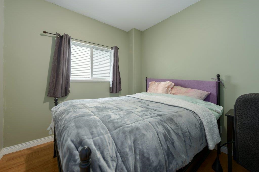 Laundry Room Photo of 1598 Manning Avenue, Port Coquitlam, BC