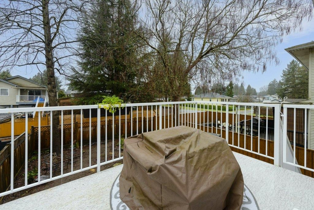 Powder Room Photo of 1598 Manning Avenue, Port Coquitlam, BC