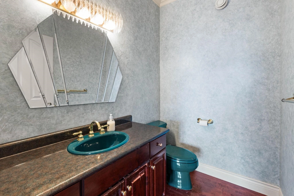 Bedroom 3 Photo of 1501 Parkway Boulevard, Coquitlam, BC