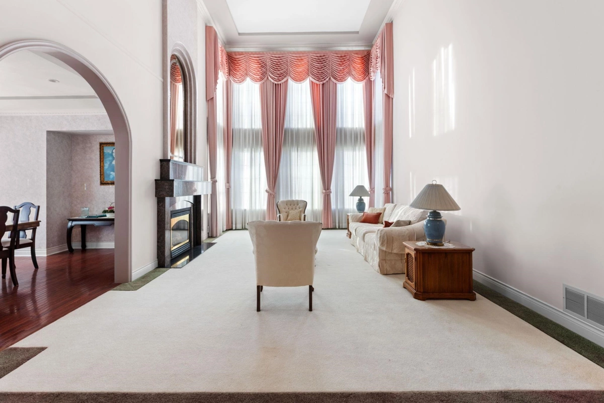 Family Room Photo of 1501 Parkway Boulevard, Coquitlam, BC