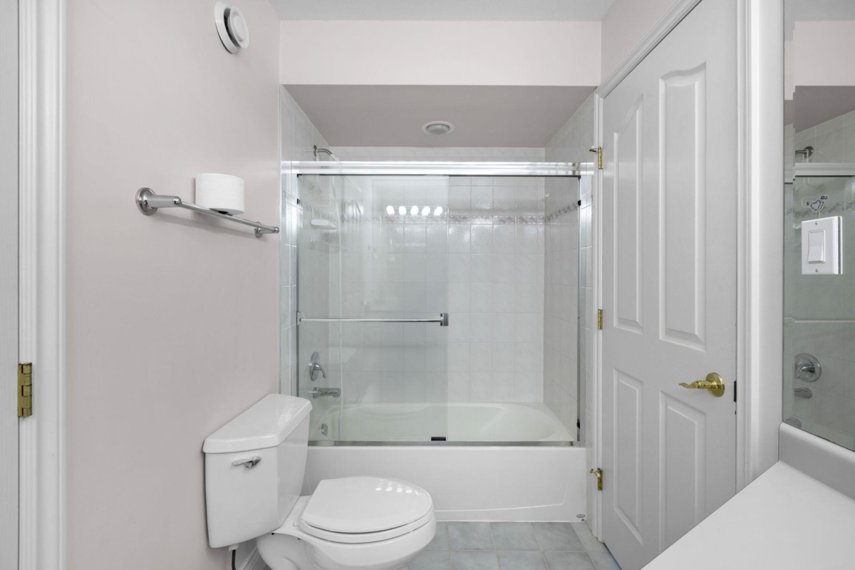 Front Yard Photo of 1501 Parkway Boulevard, Coquitlam, BC