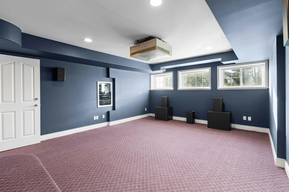 Hot Tub / Spa Photo of 1501 Parkway Boulevard, Coquitlam, BC