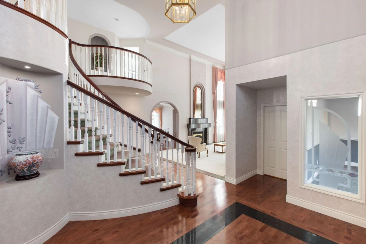 Living Room Photo of 1501 Parkway Boulevard, Coquitlam, BC