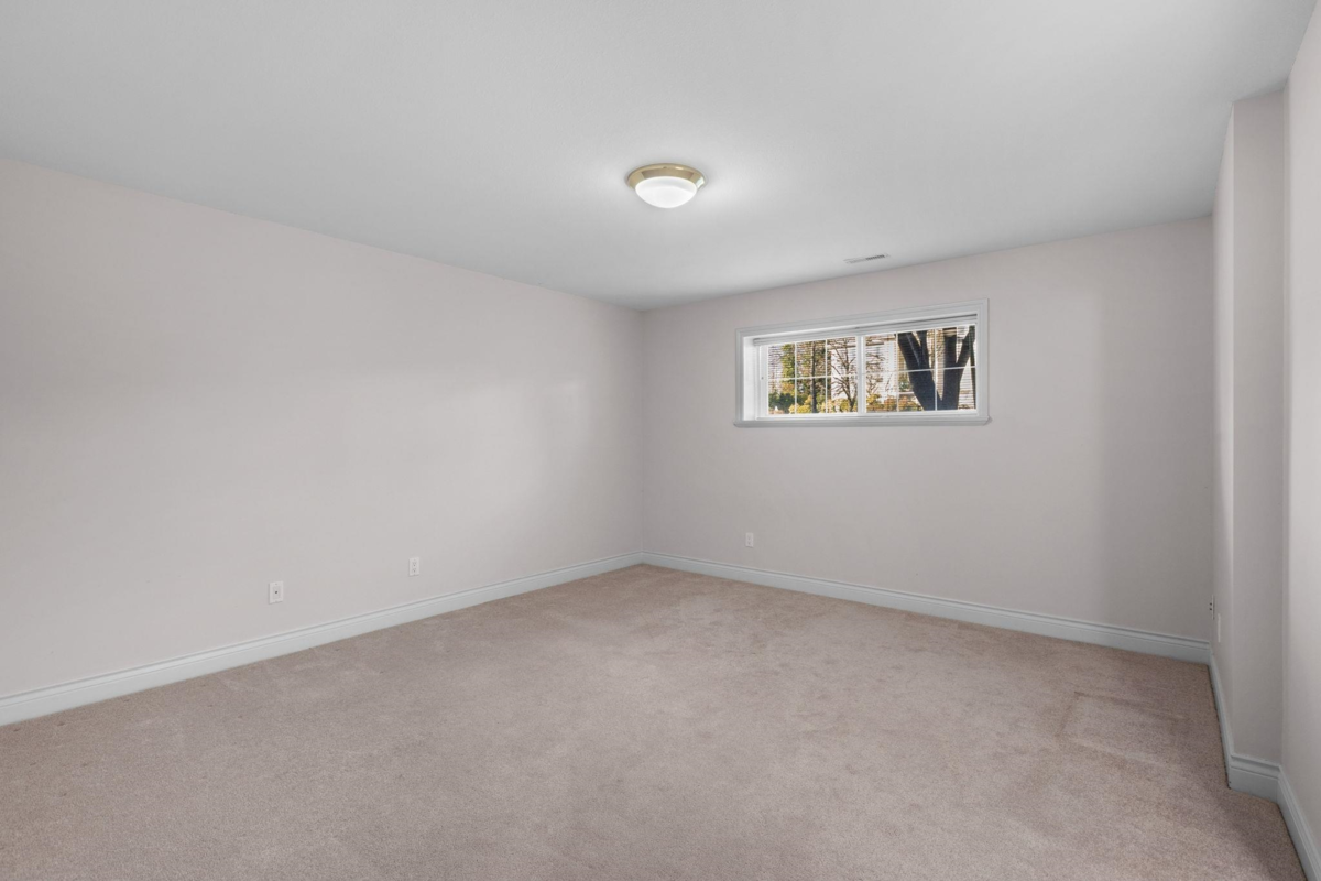 Outdoor Kitchen Photo of 1501 Parkway Boulevard, Coquitlam, BC