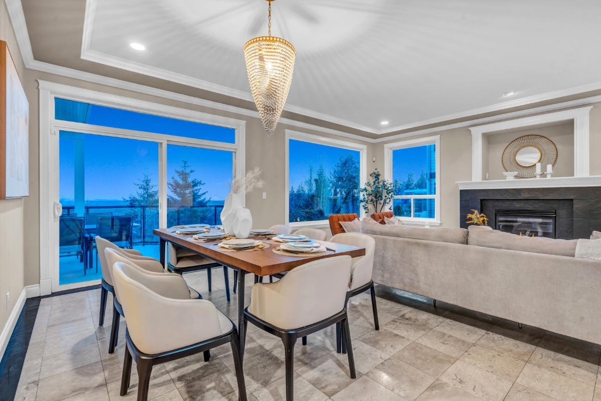 Walk-In Closet Photo of 3126 Silverthrone Drive, Coquitlam, BC