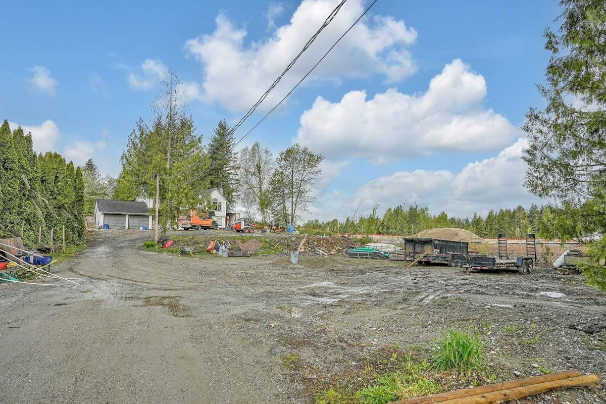 Backyard Photo of 8699 Dewdney Trunk Road, Mission, BC