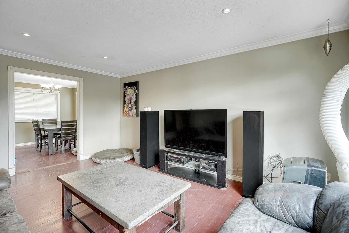 Family Room Photo of 8699 Dewdney Trunk Road, Mission, BC