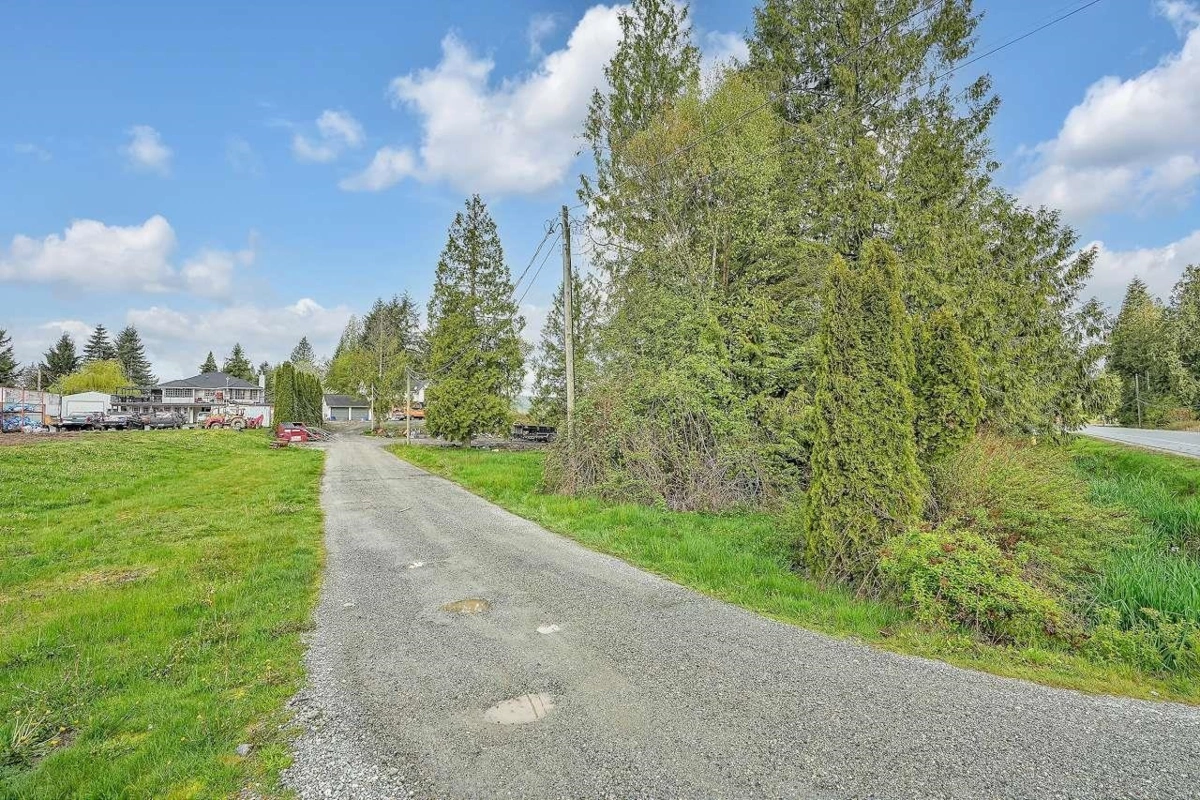 Front Yard Photo of 8699 Dewdney Trunk Road, Mission, BC