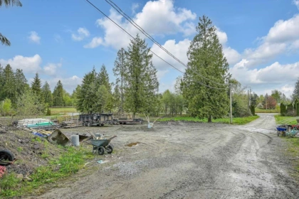 Outdoor Deck Photo of 8699 Dewdney Trunk Road, Mission, BC