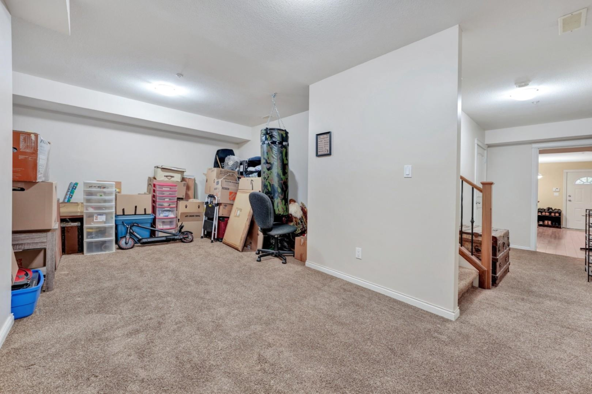 Front Yard Photo of 11378 240a Street, Maple Ridge, BC