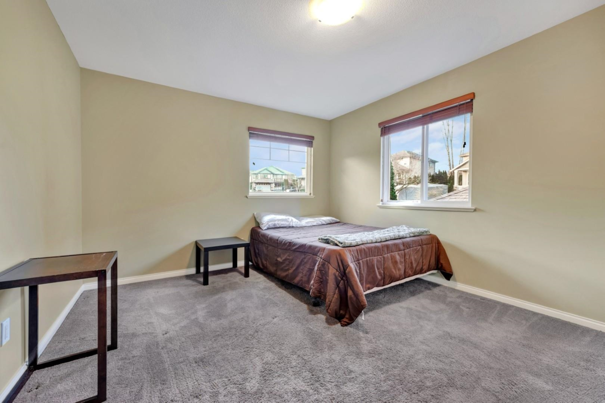 Laundry Room Photo of 11378 240a Street, Maple Ridge, BC