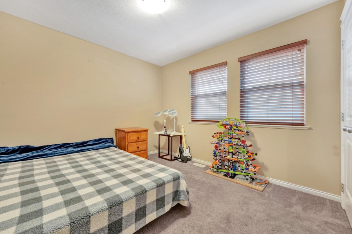 Mudroom Photo of 11378 240a Street, Maple Ridge, BC