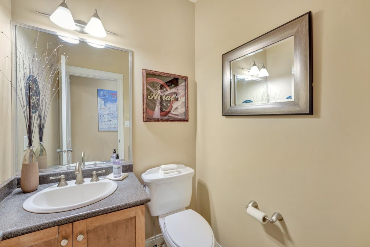 Primary Bedroom Photo of 11378 240a Street, Maple Ridge, BC