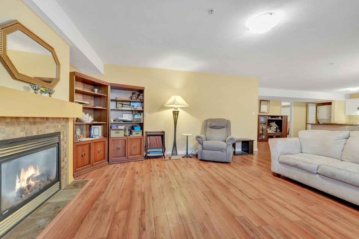 Staircase Photo of 11378 240a Street, Maple Ridge, BC