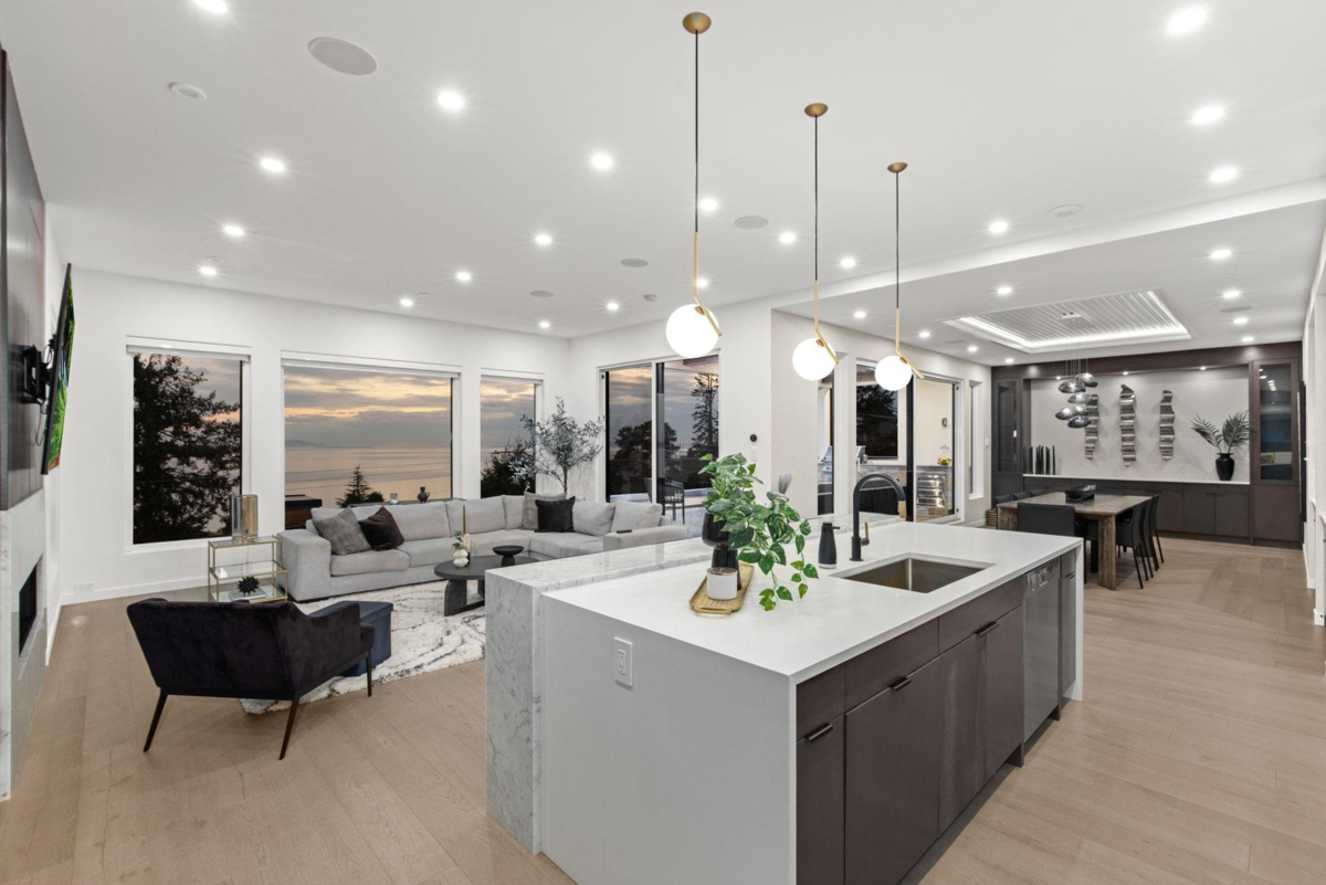 Bedroom 3 Photo of 13169 Marine Drive, Surrey, BC