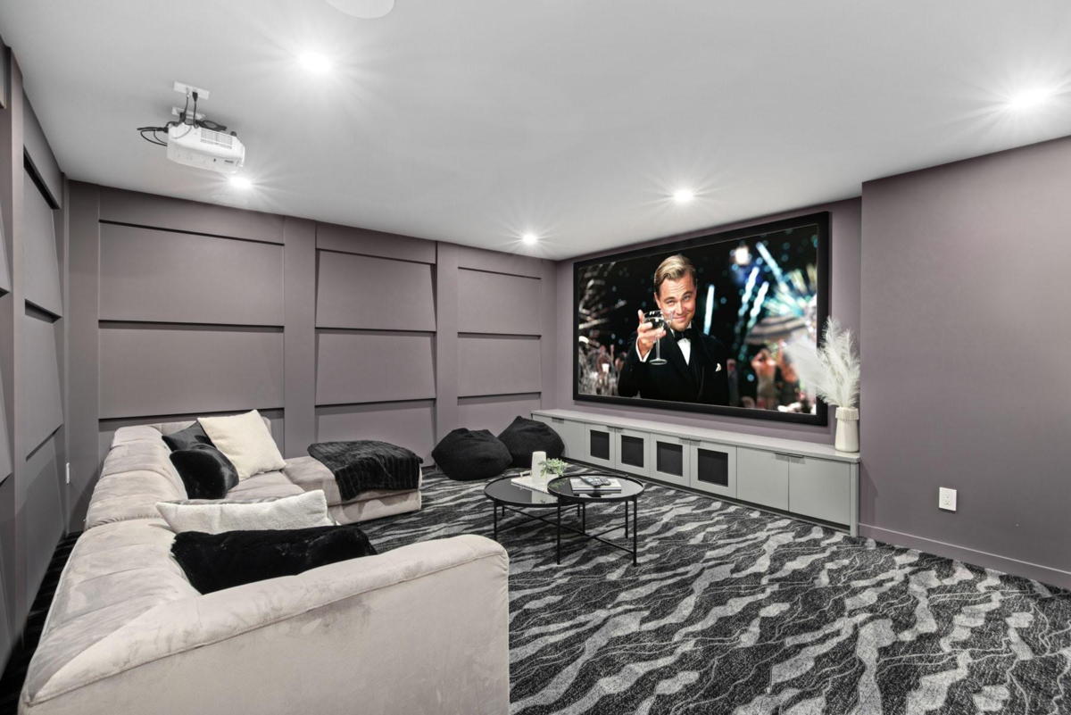 Garden / Landscaping Photo of 13169 Marine Drive, Surrey, BC