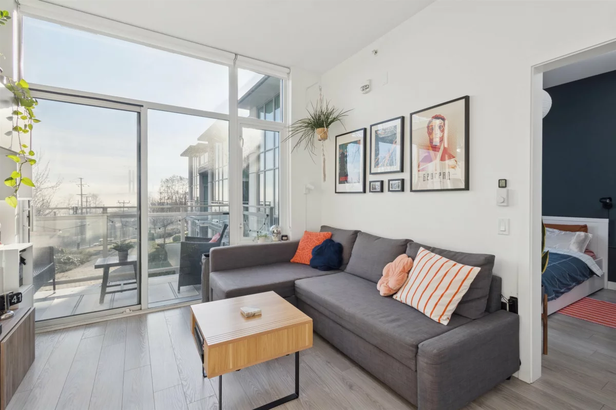 Breakfast Nook Photo of 208 200 Nelson's Crescent, New Westminster, BC