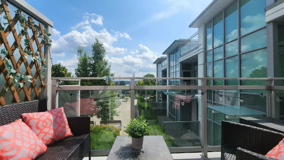 Powder Room Photo of 208 200 Nelson's Crescent, New Westminster, BC