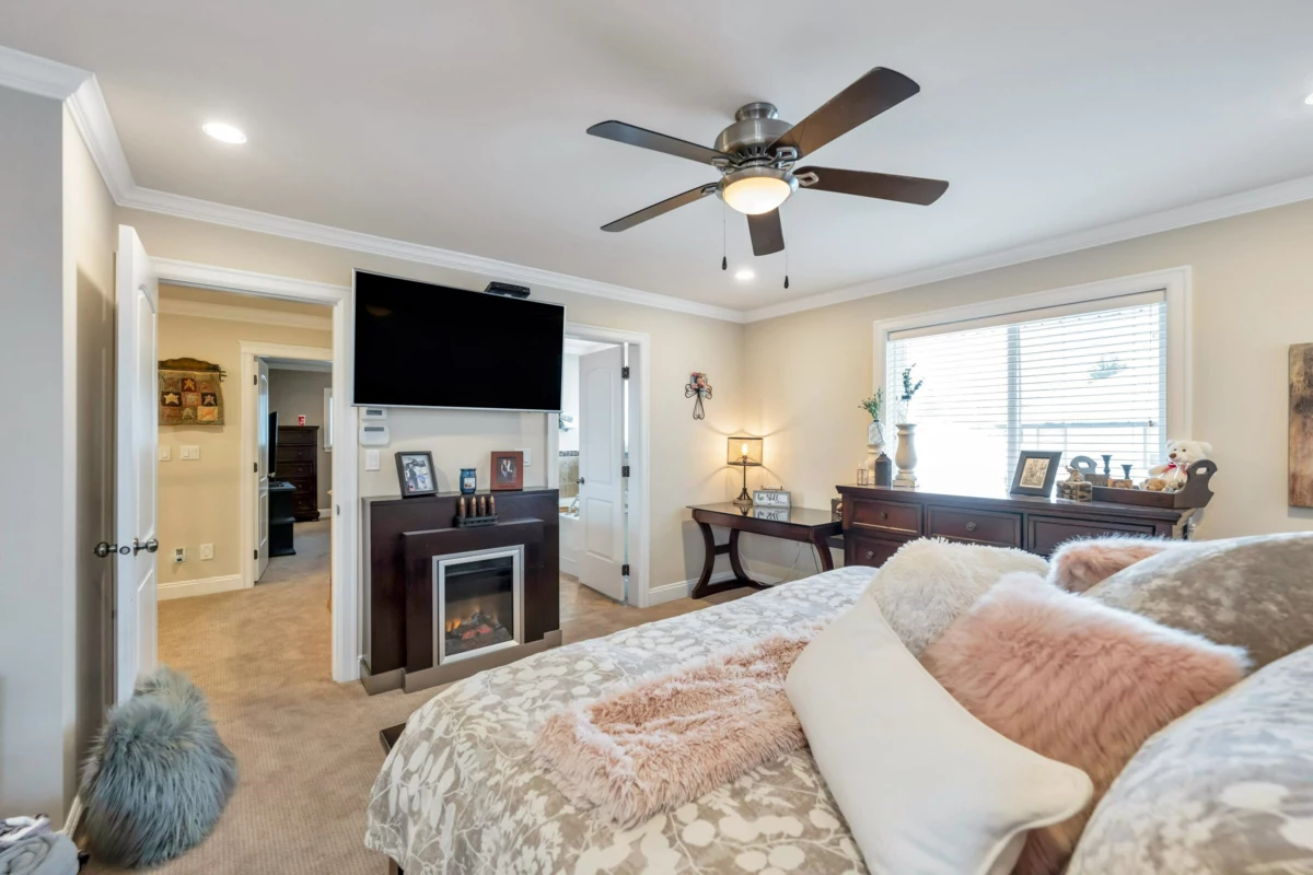 Hallway Photo of 5148 Bentley Lane, Delta, BC