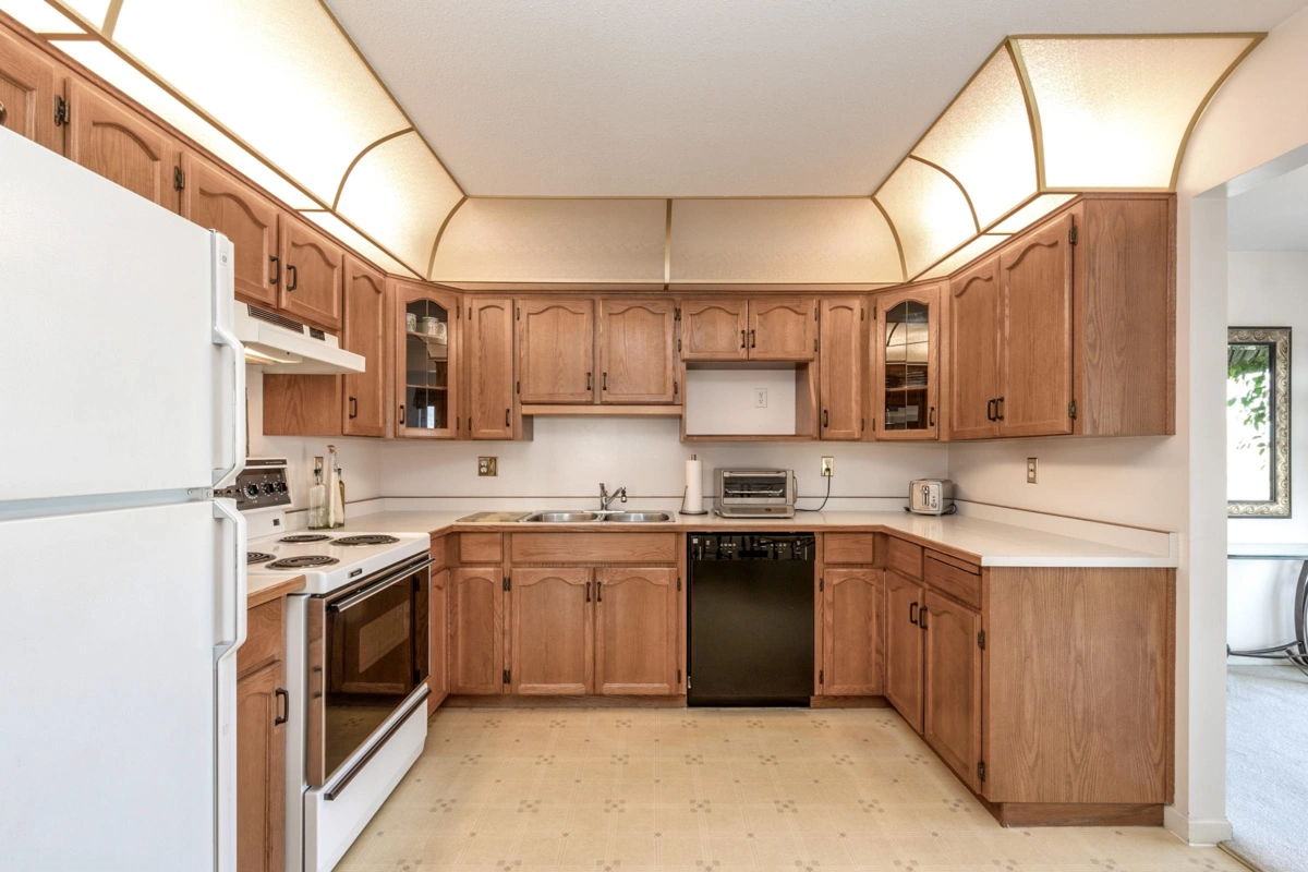 Primary Bathroom Photo of 207 11601 227 Street, Maple Ridge, BC