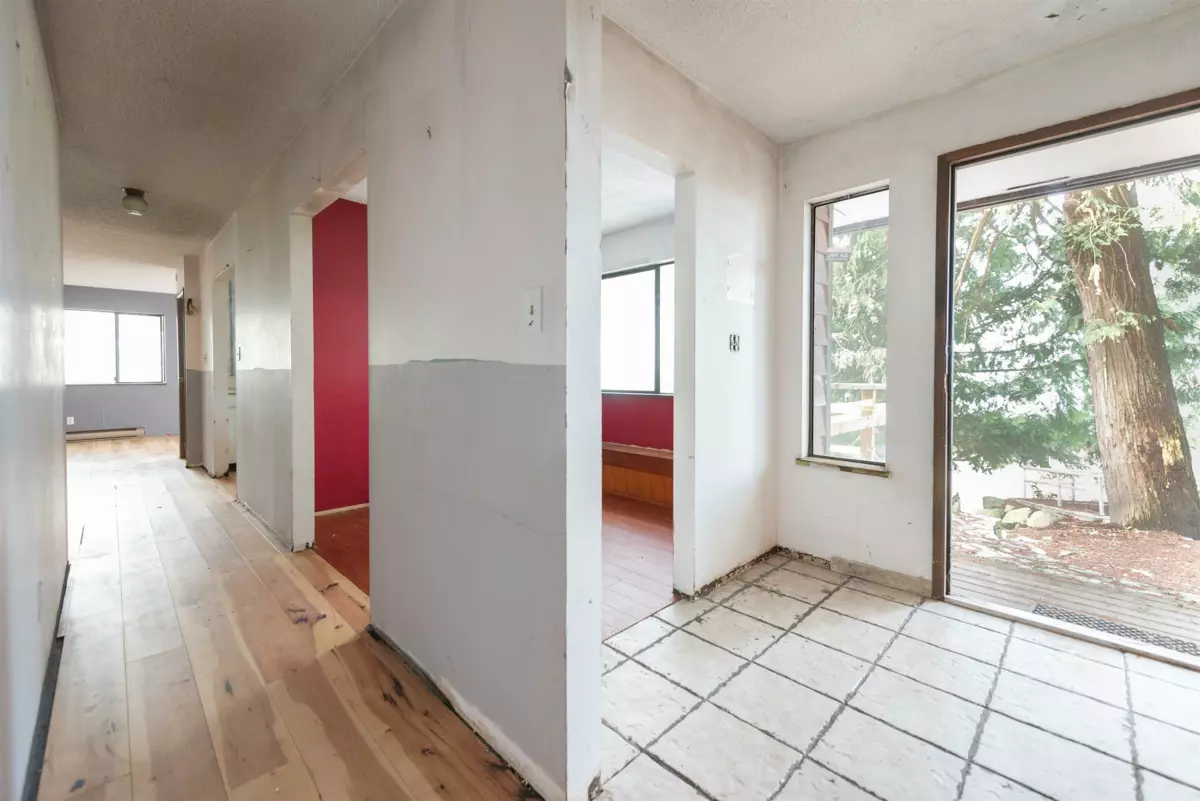 Family Room Photo of 12928 Jesse Road, Madeira Park, BC