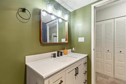 217 33400 Bourquin Place, Abbotsford, BC, Abbotsford — Apartment/Condo for sale