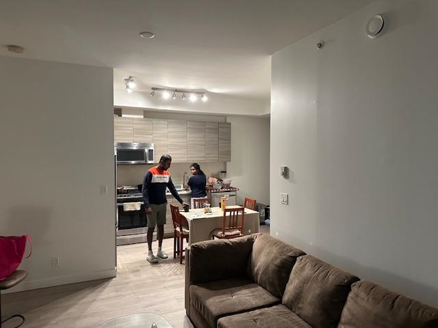 Breakfast Nook Photo of 203 200 Nelson's Crescent, New Westminster, BC