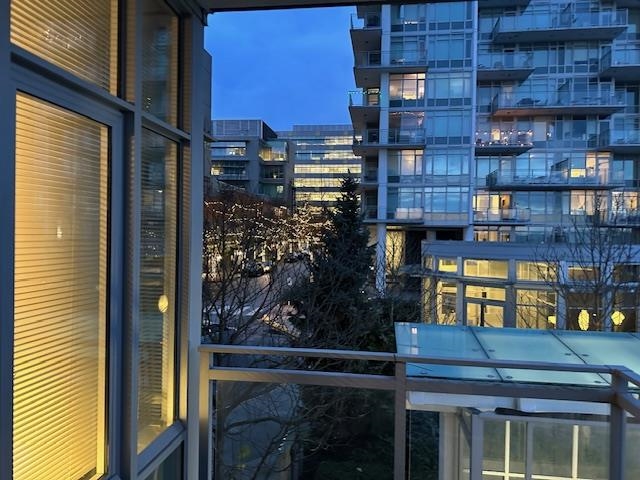 Dining Area Photo of 203 200 Nelson's Crescent, New Westminster, BC