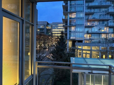 203 200 Nelson's Crescent, New Westminster, BC