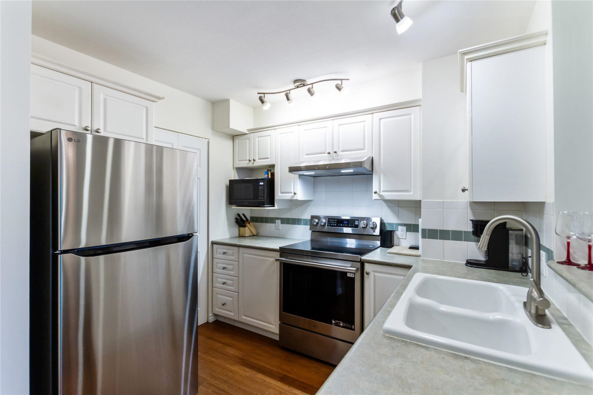 Primary Bedroom Photo of 204 155 E 3rd Street, North Vancouver, BC