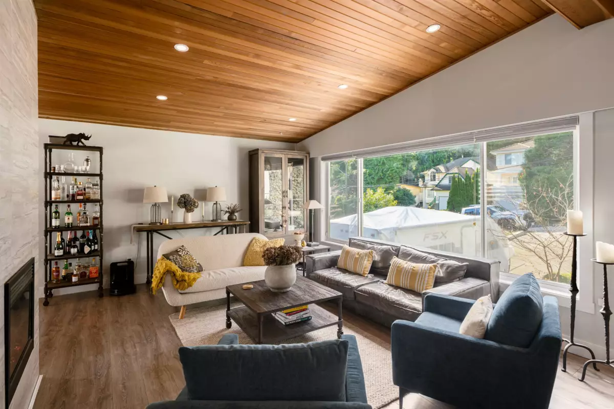 Family Room Photo of 3642 Sykes Road, North Vancouver, BC