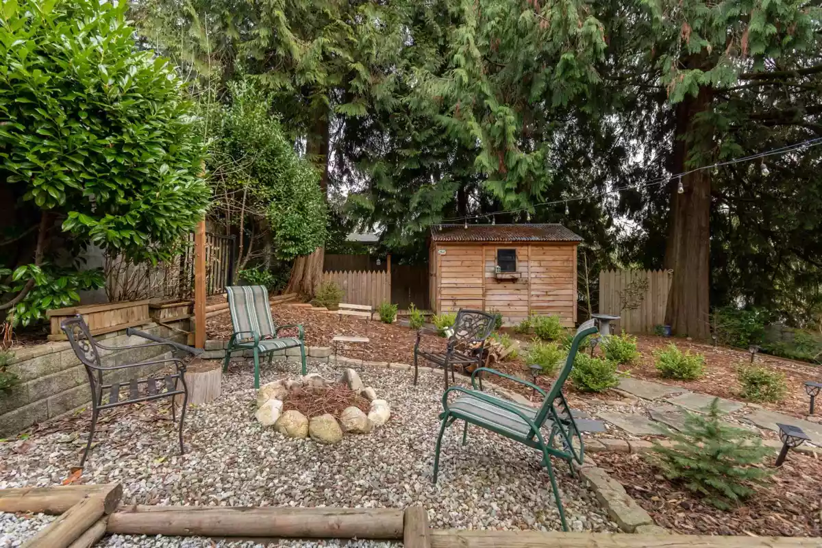 Garden / Landscaping Photo of 3642 Sykes Road, North Vancouver, BC