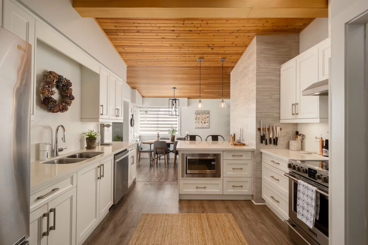 Walk-In Closet Photo of 3642 Sykes Road, North Vancouver, BC