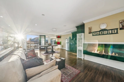 Hallway Photo of 12788 Ross Place, Surrey, BC